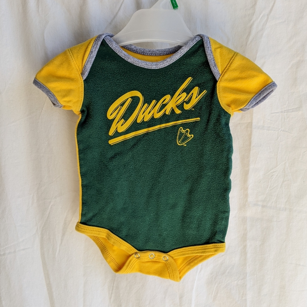 University of Oregon Ducks onesie, 18 mo.